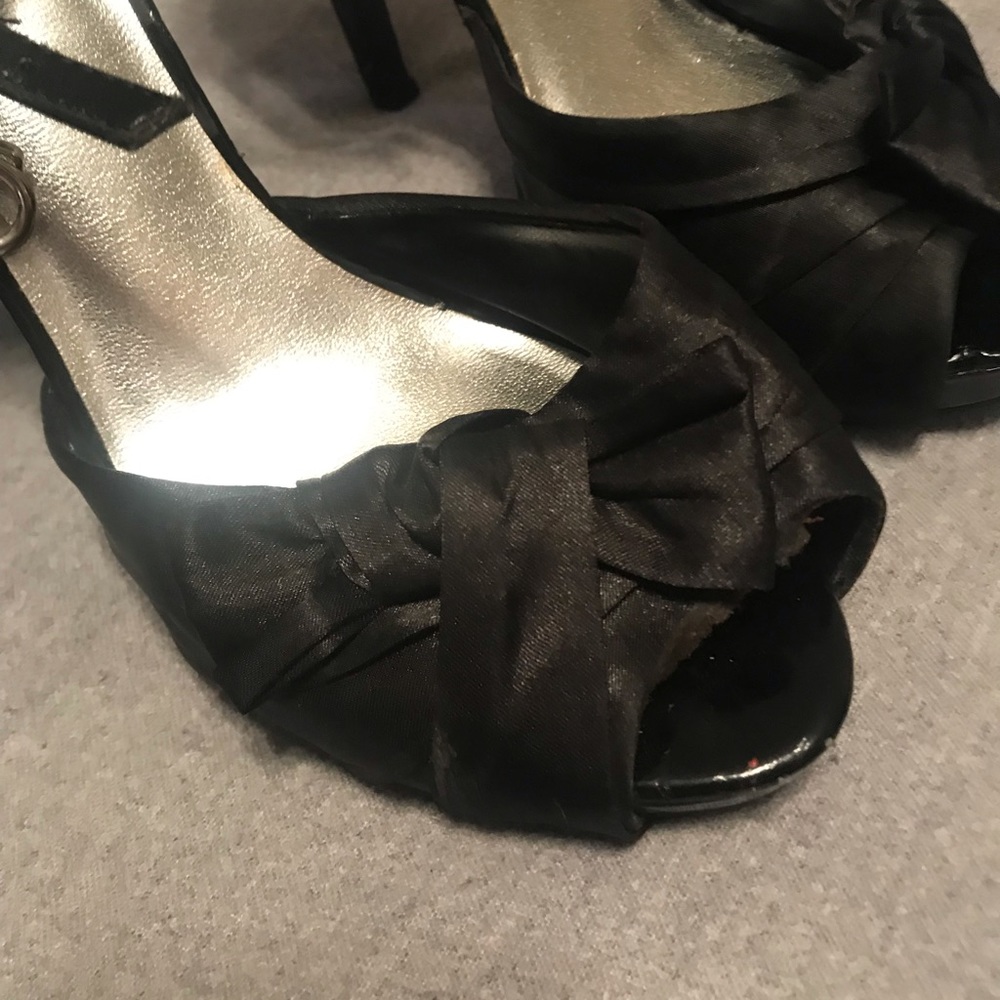Black dress heels